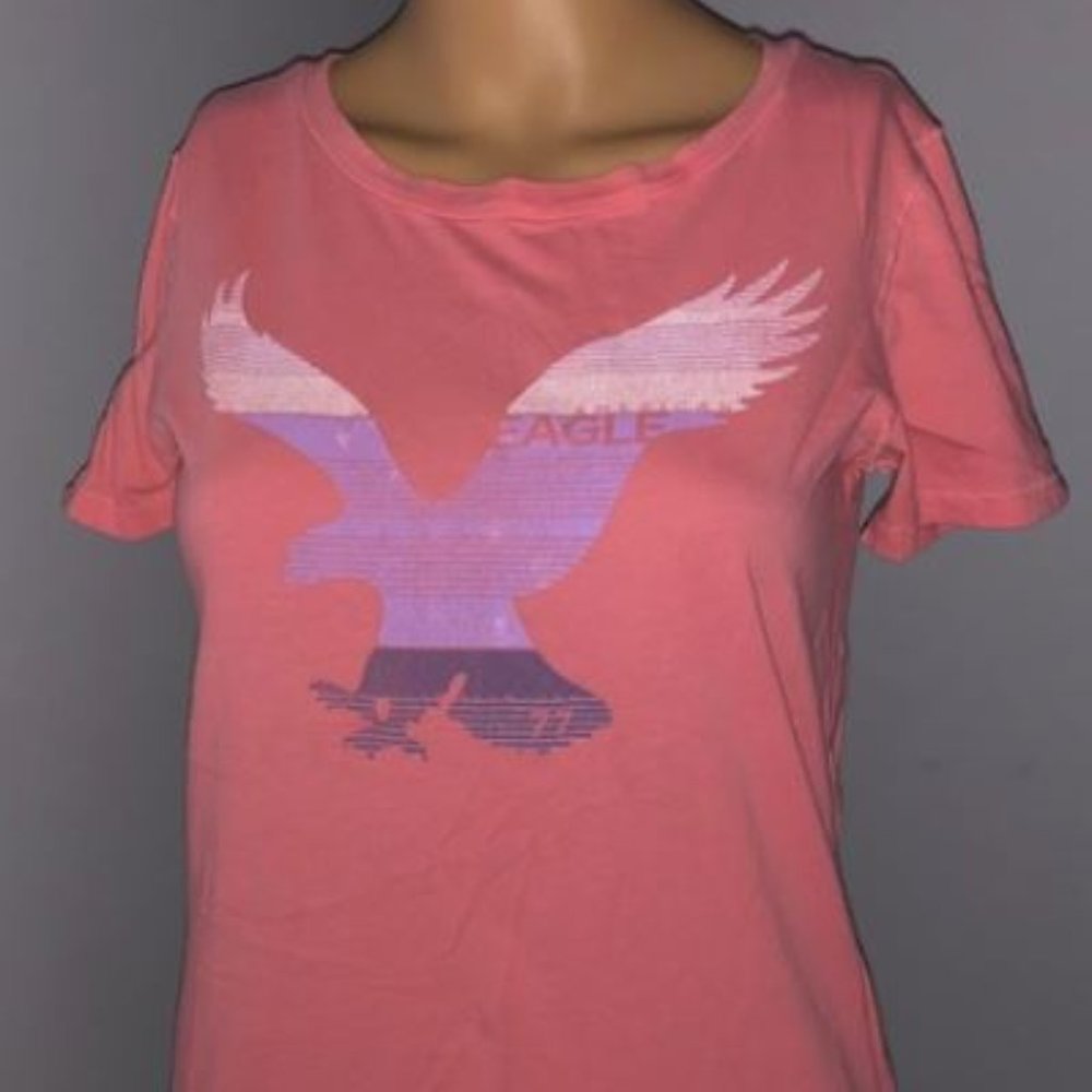 American Eagle Favorite T Size Small